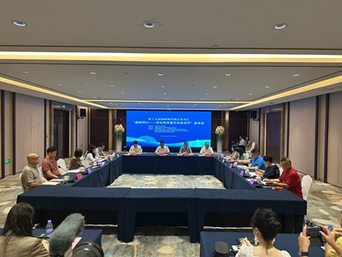 第十五届海峡两岸曲艺欢乐汇在福建平潭举办 第十五届海峡两岸曲艺欢乐汇在福建平潭举办