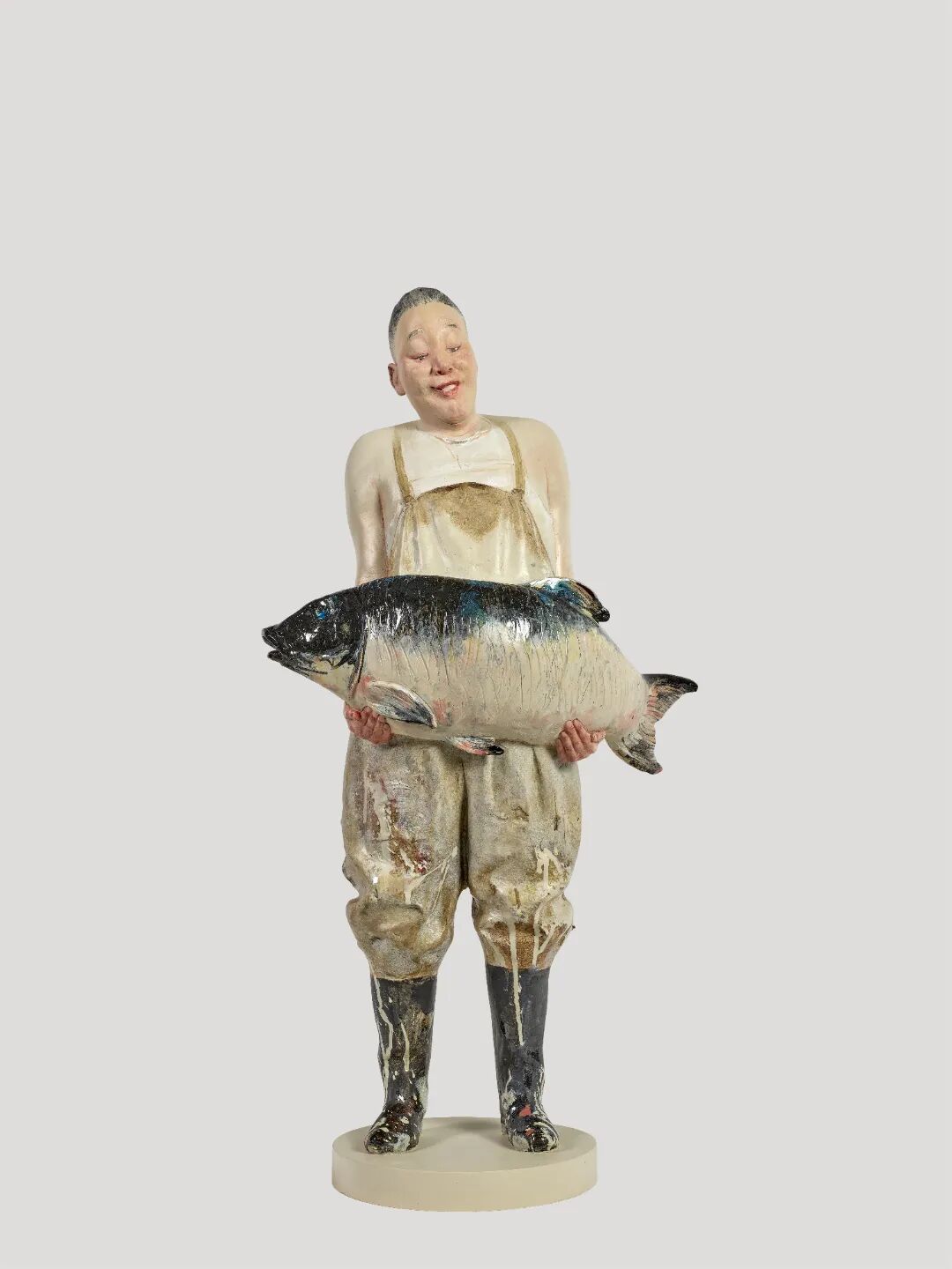 十四艺节 | 重庆61件作品入选全国三大展览 彭汉钦 《大渔》45x30x80cm 雕塑(玻璃钢着彩) 2023年.jpg