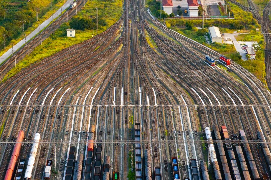 十四艺节 | 重庆61件作品入选全国三大展览 TYSYJ刘嵩-18375_《“一带一路”上的重庆力量》(2023-2024)_3.jpg