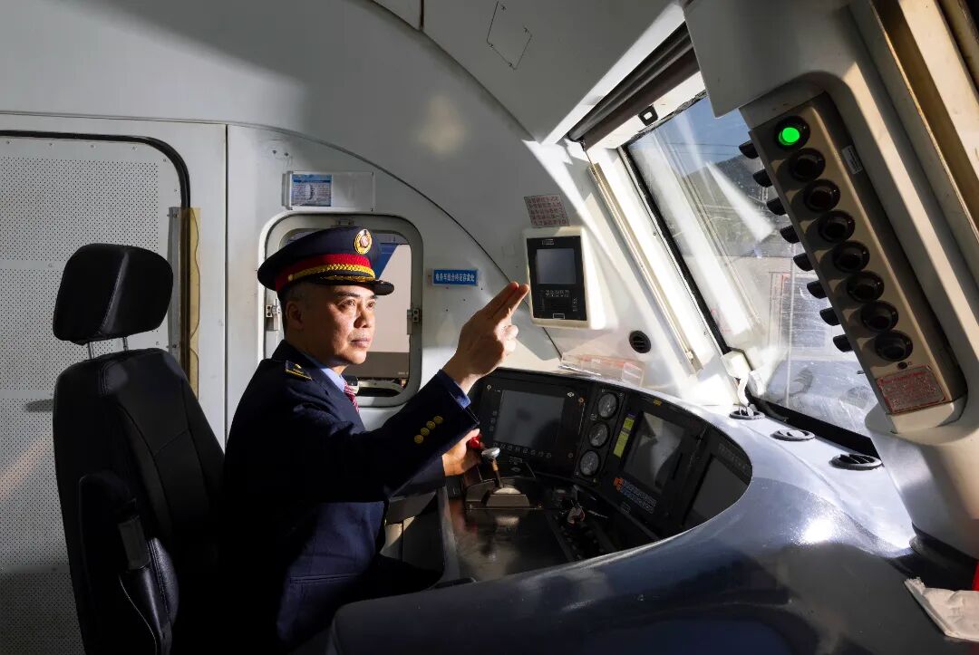 十四艺节 | 重庆61件作品入选全国三大展览