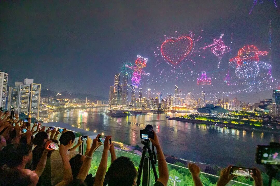 十四艺节 | 重庆61件作品入选全国三大展览 万机绘渝-万机绘渝-重庆市-2025年.jpg