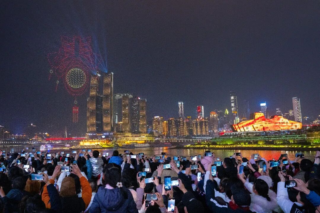 十四艺节 | 重庆61件作品入选全国三大展览 张力-重庆春节-重庆市-2025年.jpg