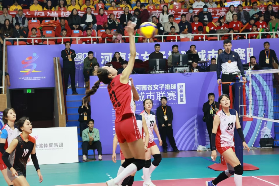 朱婷化身“朱指导” 助力豫排联赛“更燃更爆” 朱婷化身“朱指导” 助力豫排联赛“更燃更爆”