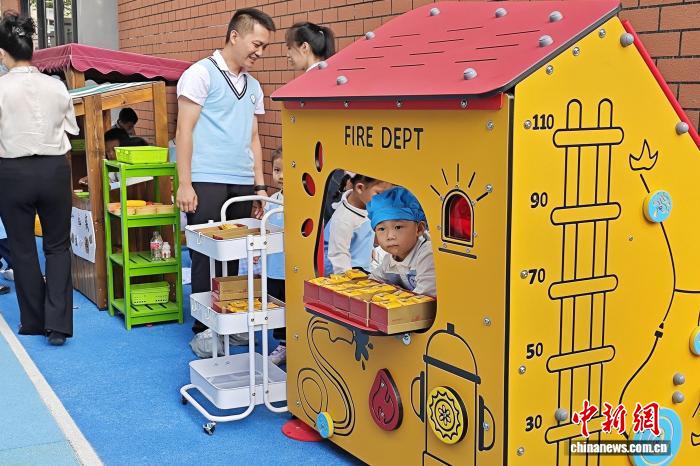 厦门托育服务亮点凸显：“一园两制”+ 两岸融合