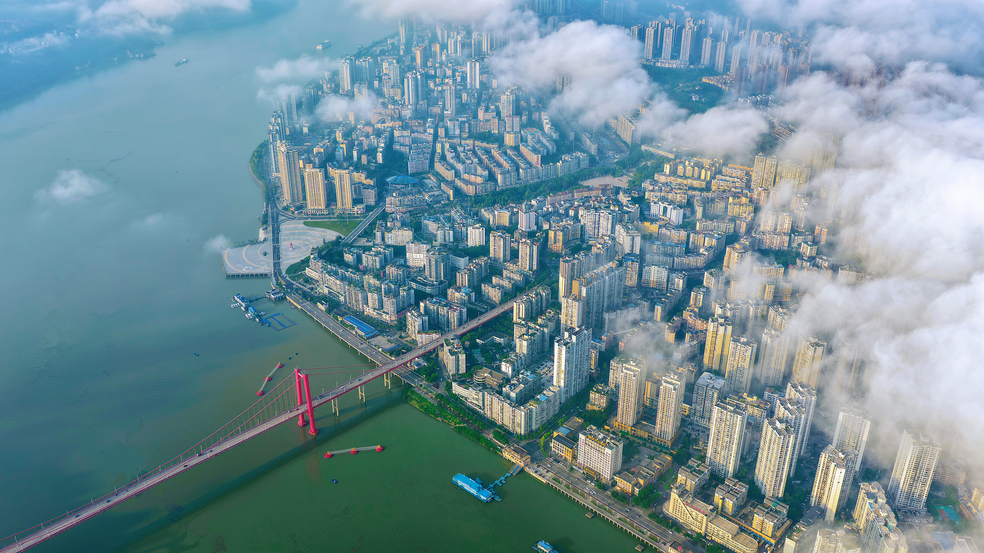 定格美丽重庆:流云作画城景美 定格美丽重庆:流云作画城景美