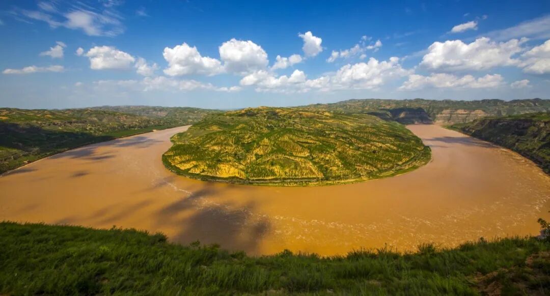 “影视人生 剧绘繁星”2025年度微短剧盛典在陕西清涧启幕:共筑文化自信 绘就微短剧时代新篇章