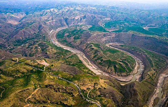 “影视人生 剧绘繁星”2025年度微短剧盛典在陕西清涧启幕:共筑文化自信 绘就微短剧时代新篇章