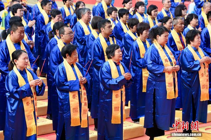 “妈祖故里”福建湄洲岛举行秋祭妈祖大典