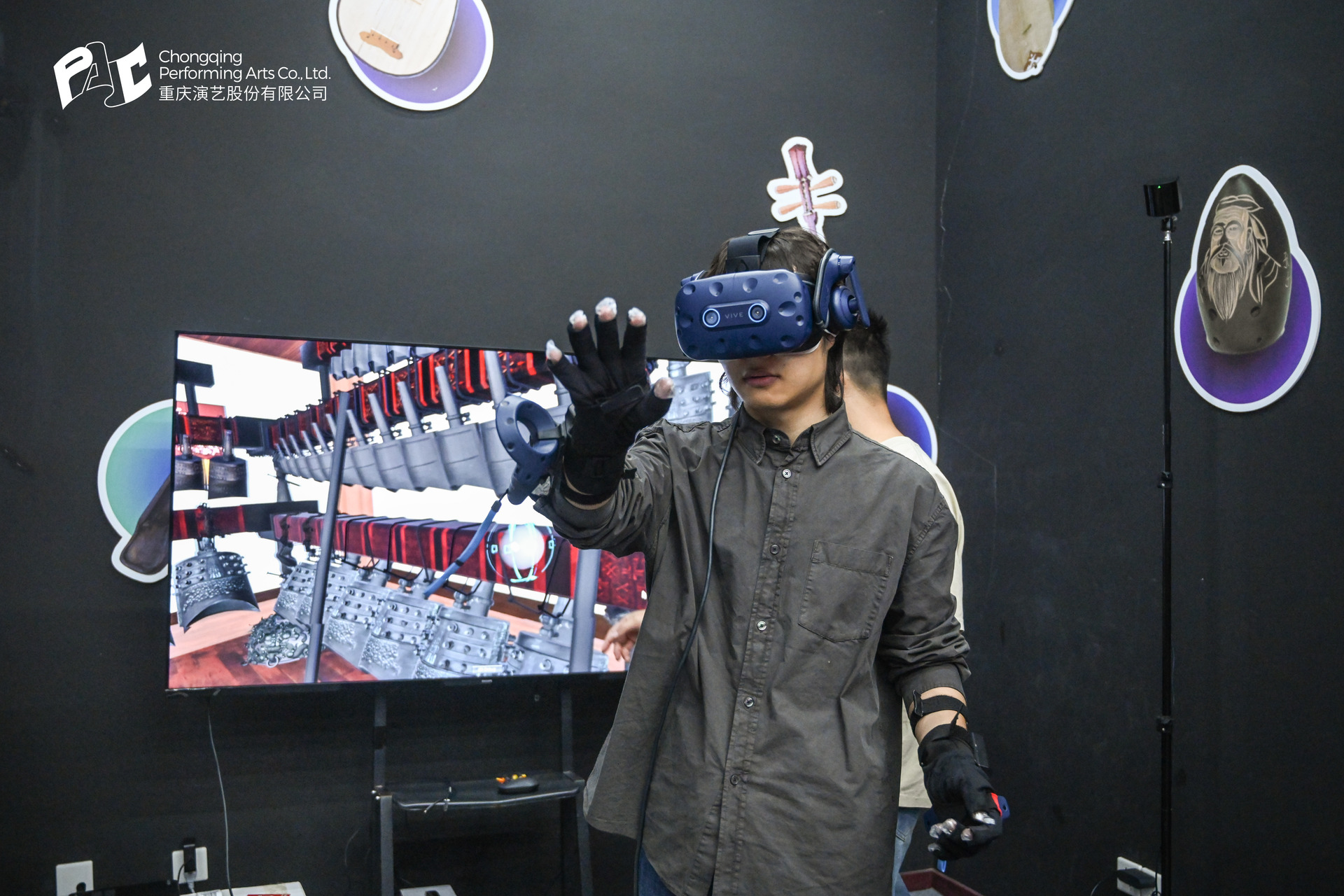 十四艺节 | “点亮意趣·无界新空间”正式亮相 点燃山城艺术潮玩热