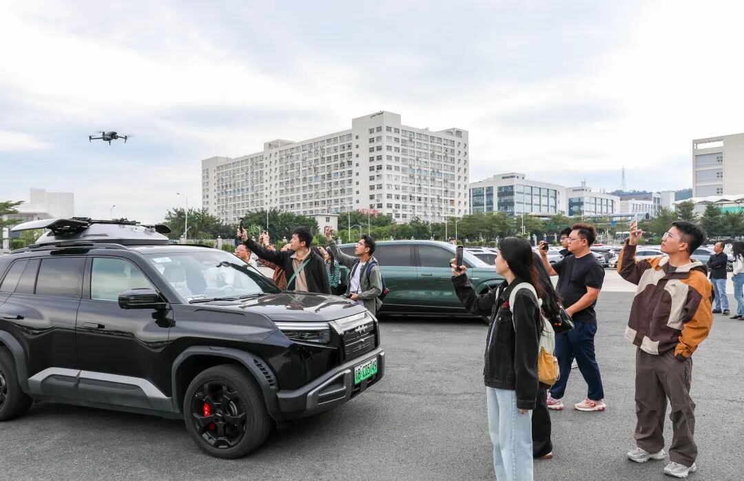 AI工厂?会“思考”的图书馆?解码坪山智造究竟有多“聪明”