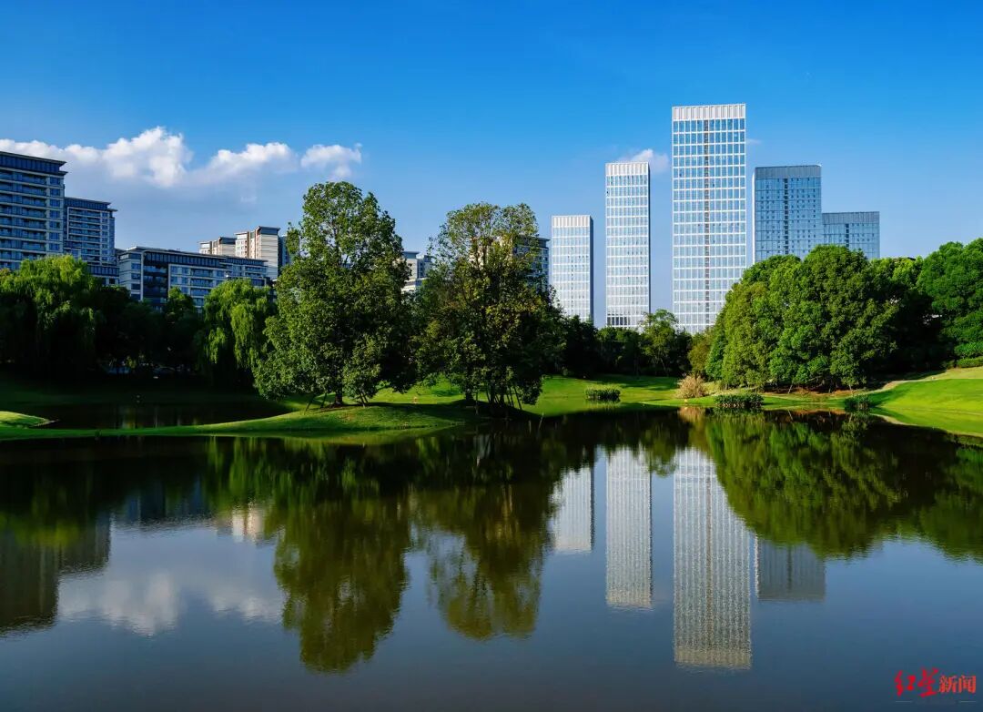 产业跃升:成都园区成为企业向往之地 产业跃升:成都园区成为企业向往之地