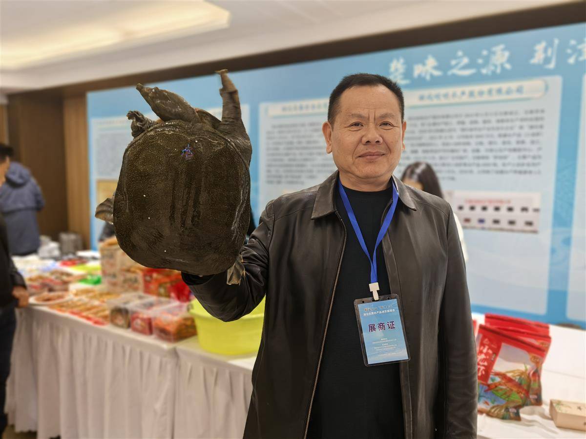 担保搭台 企业唱戏 百家湖北农企进京推介“湖北味道” 担保搭台 企业唱戏 百家湖北农企进京推介“湖北味道”