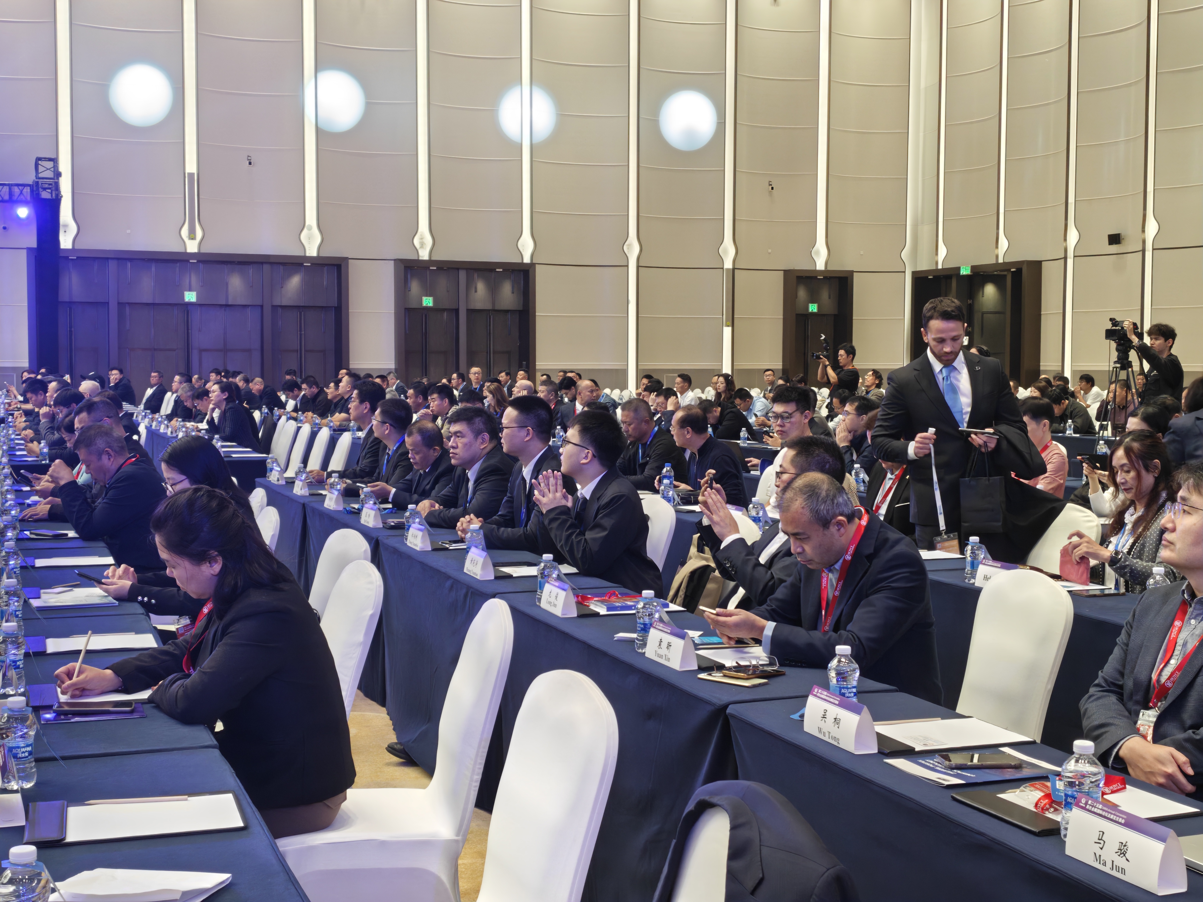 第二十五届再生金属国际论坛在蓉启幕 成都绿色产业拥抱全球机遇 第二十五届再生金属国际论坛在蓉启幕 成都绿色产业拥抱全球机遇