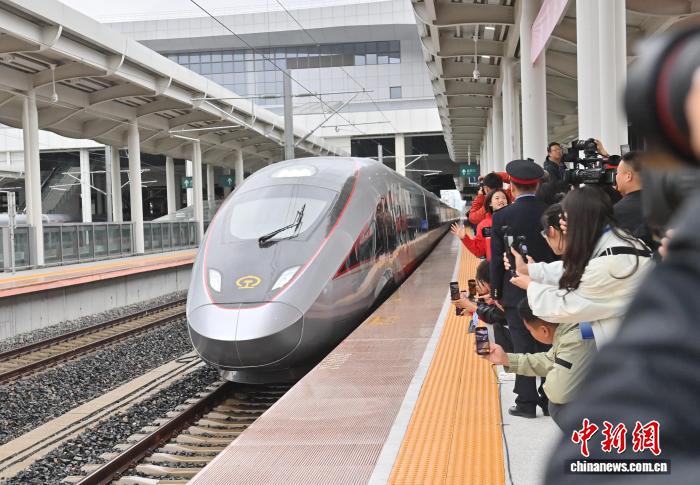 新雪季长白山备好粉雪与“云顶天宫”邀游客到访