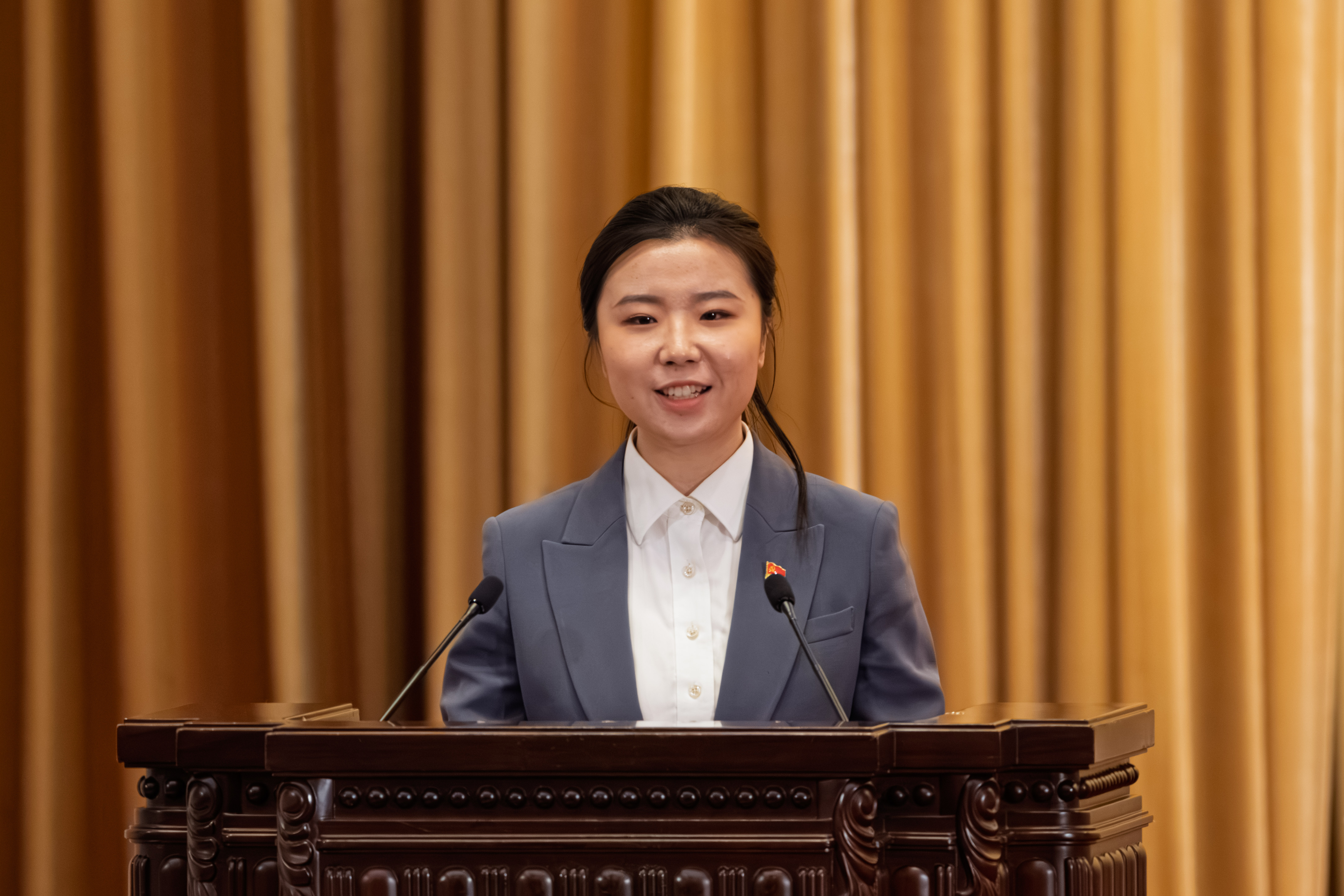 “时代楷模”重庆检察未成年人保护工作团队代表先进事迹报告会在北京人民大会堂举行 “时代楷模”重庆检察未成年人保护工作团队代表先进事迹报告会在北京人民大会堂举行