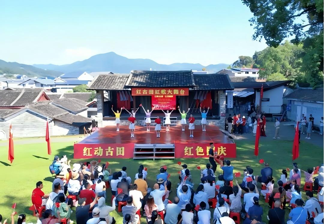 福建省龙岩市深挖“红色”富矿 激发文旅高质量发展澎湃动能