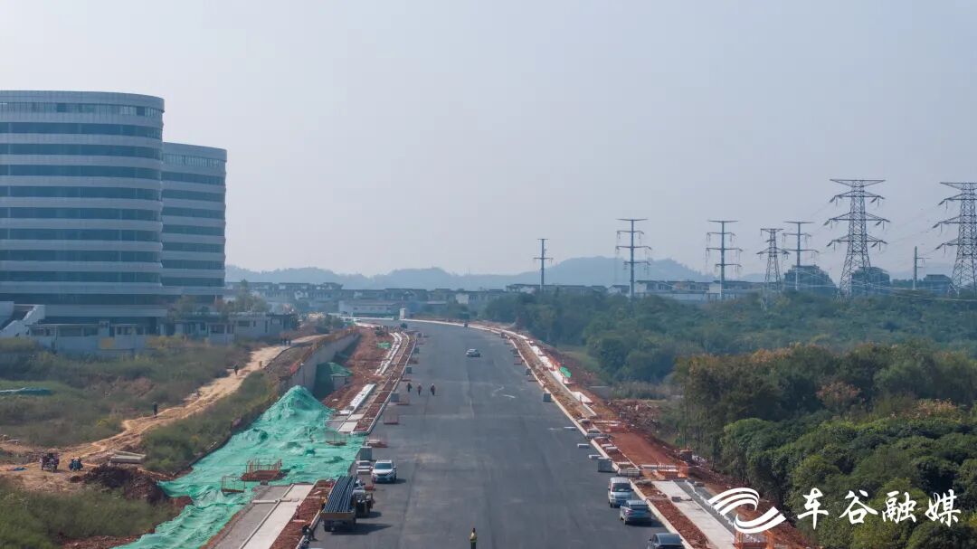 “水、陆、空”立体交通网全面铺开 中国车谷热潮奔涌势升腾