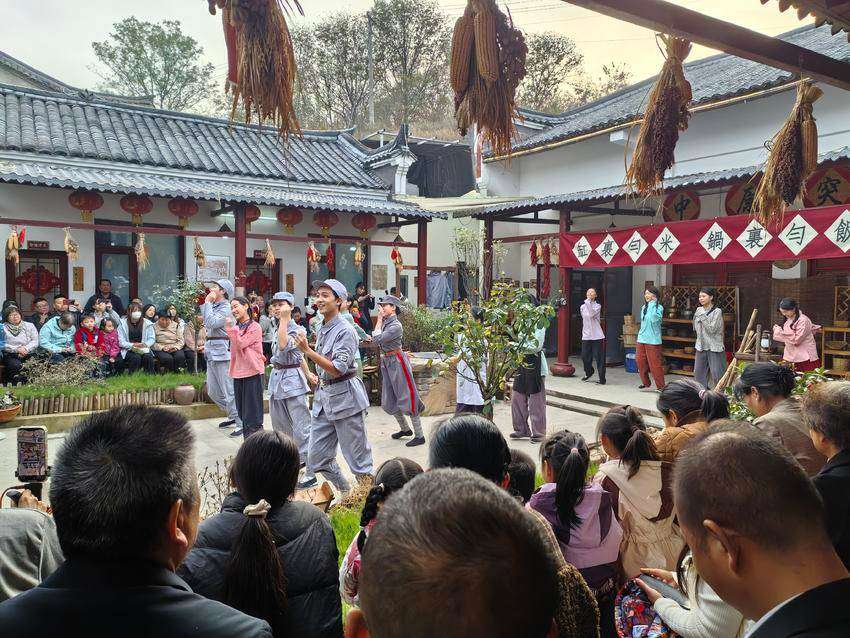 “大别山红娃”让红色故事“声”入人心