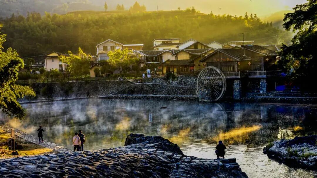 百廿光影,金鸡报晓“有福”同行 云水谣晨曦 摄影:漳志坚.jpg