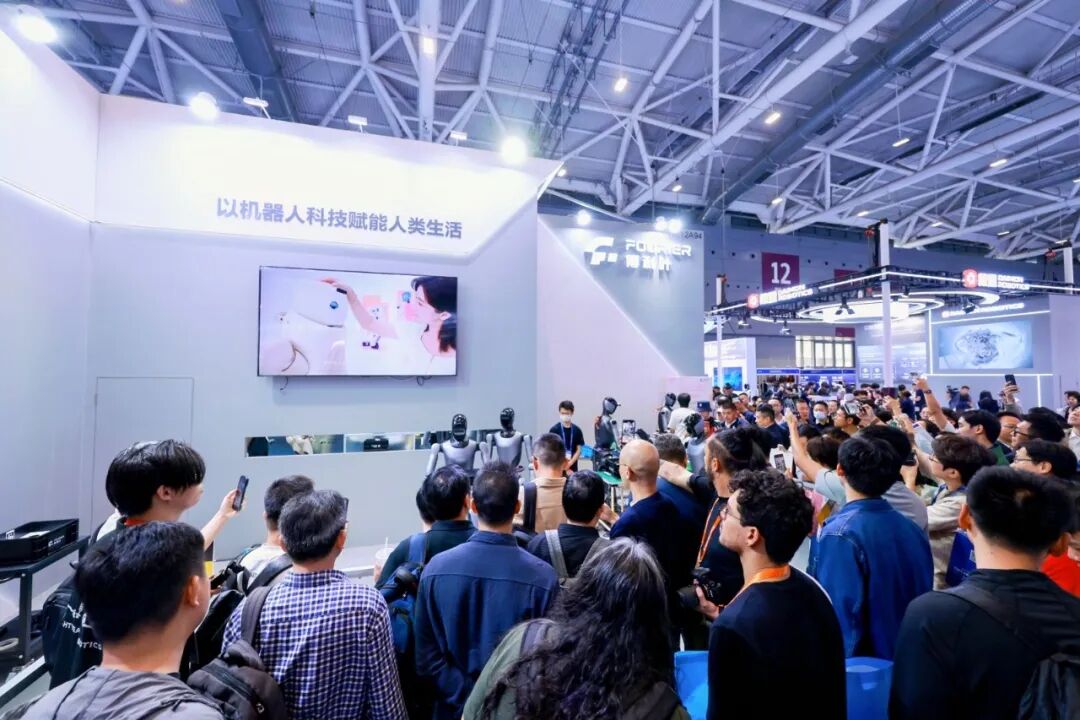 深圳11月14-16日 中国科技第一展—高交会人山人海 观者如潮