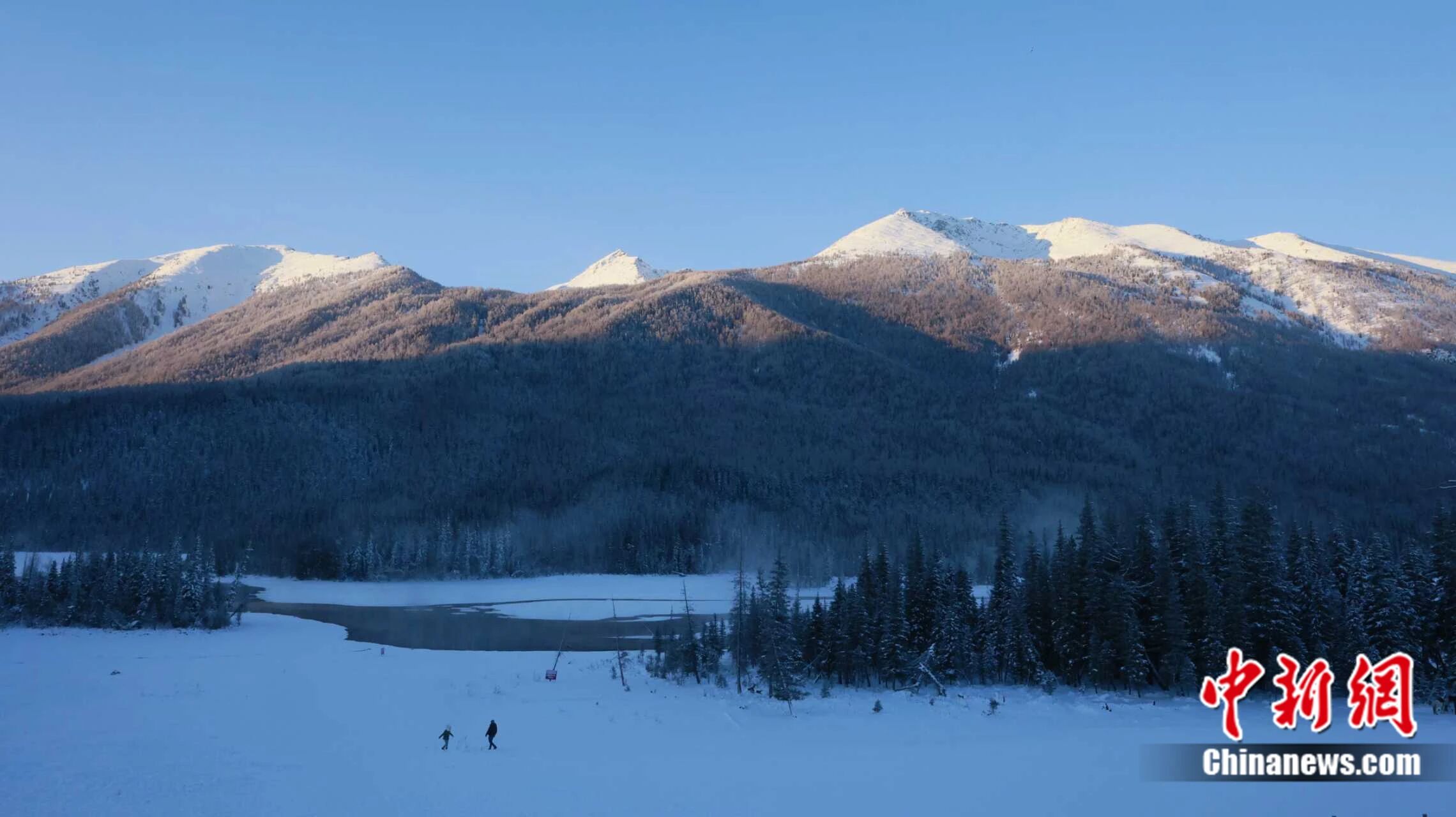 这座7万人口的县城即将涌入80万人,只为一项运动……