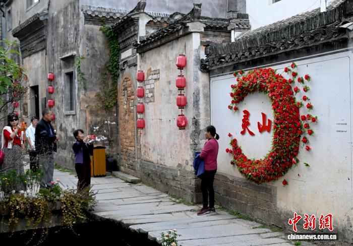 探访徽州大灵山 古村引客来