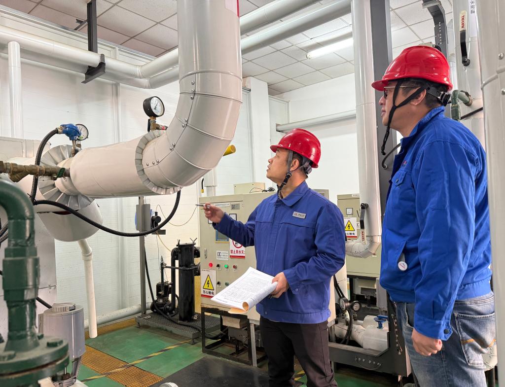 供暖季里的“一股暖流”——天津供热首日一线见闻