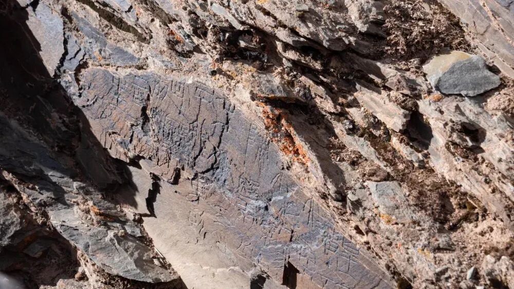 “必须保证青海‘秦刻石’的原地原状”