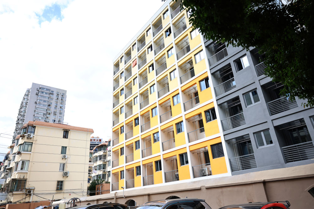 新华鲜报｜告别“拎马桶”！上海三十年接力塑“人民城市”新坐标