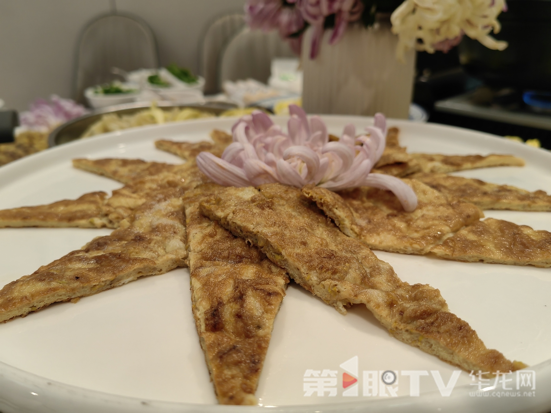 组图 | 重庆“可食菊花”来了 重塑花卉产业“可观可品”新形态 组图 | 重庆“可食菊花”来了 重塑花卉产业“可观可品”新形态