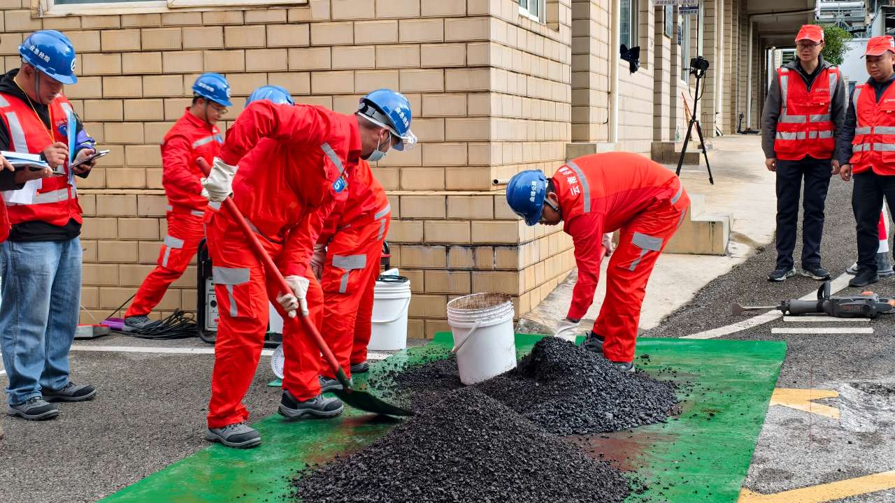 以赛促技 以新赋能——云南省公路局举办公路养护技能竞赛