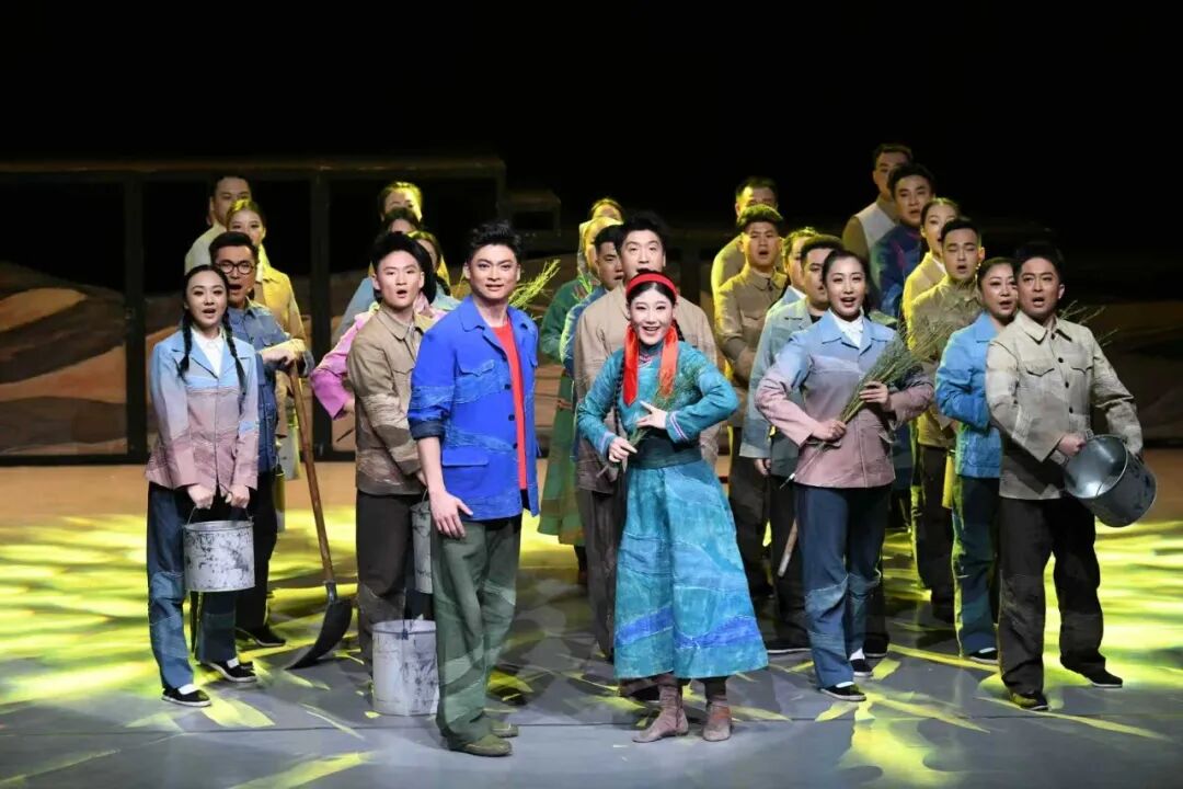 《好大一棵树》在北京梅兰芳大剧院精彩上演