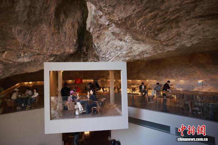 文旅观察：雁荡山悬崖咖啡何以摘得室内设计界“奥斯卡”？