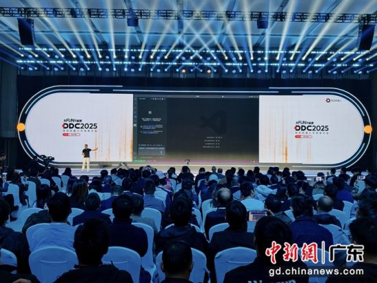 具身智能机器人大算力开发平台S600在深圳亮相