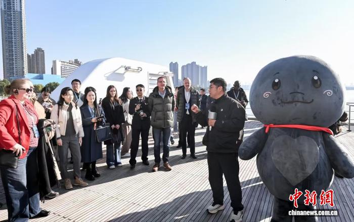 工业和生态共舞：世界市长见证南京绿色转型