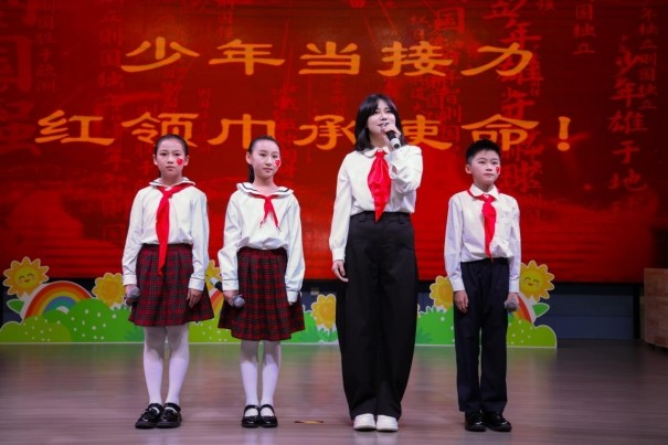 VR驾航母、AR忆峥嵘！深圳南山这所小学的国防教育课“科技感”拉满