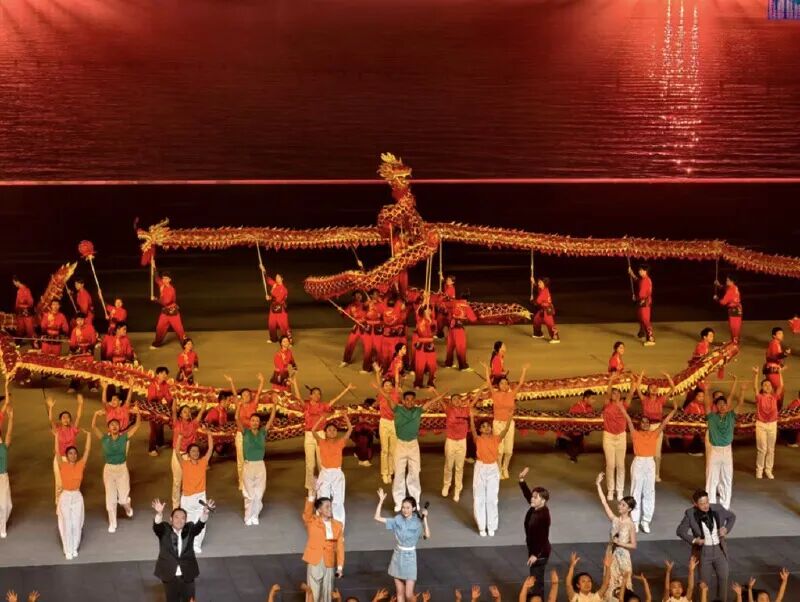 宝安万众瞩目！TA们，闪耀绽放！