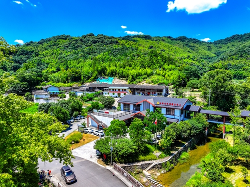 奋发进取三十年 同心共筑新未来 “爱在寿山”锦绣新乡 “爱在寿山”锦绣新乡