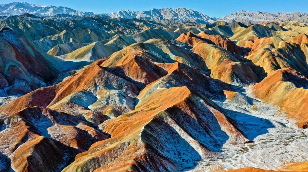 【组图】张掖临泽:雪浴丹霞景色美 【组图】张掖临泽:雪浴丹霞景色美