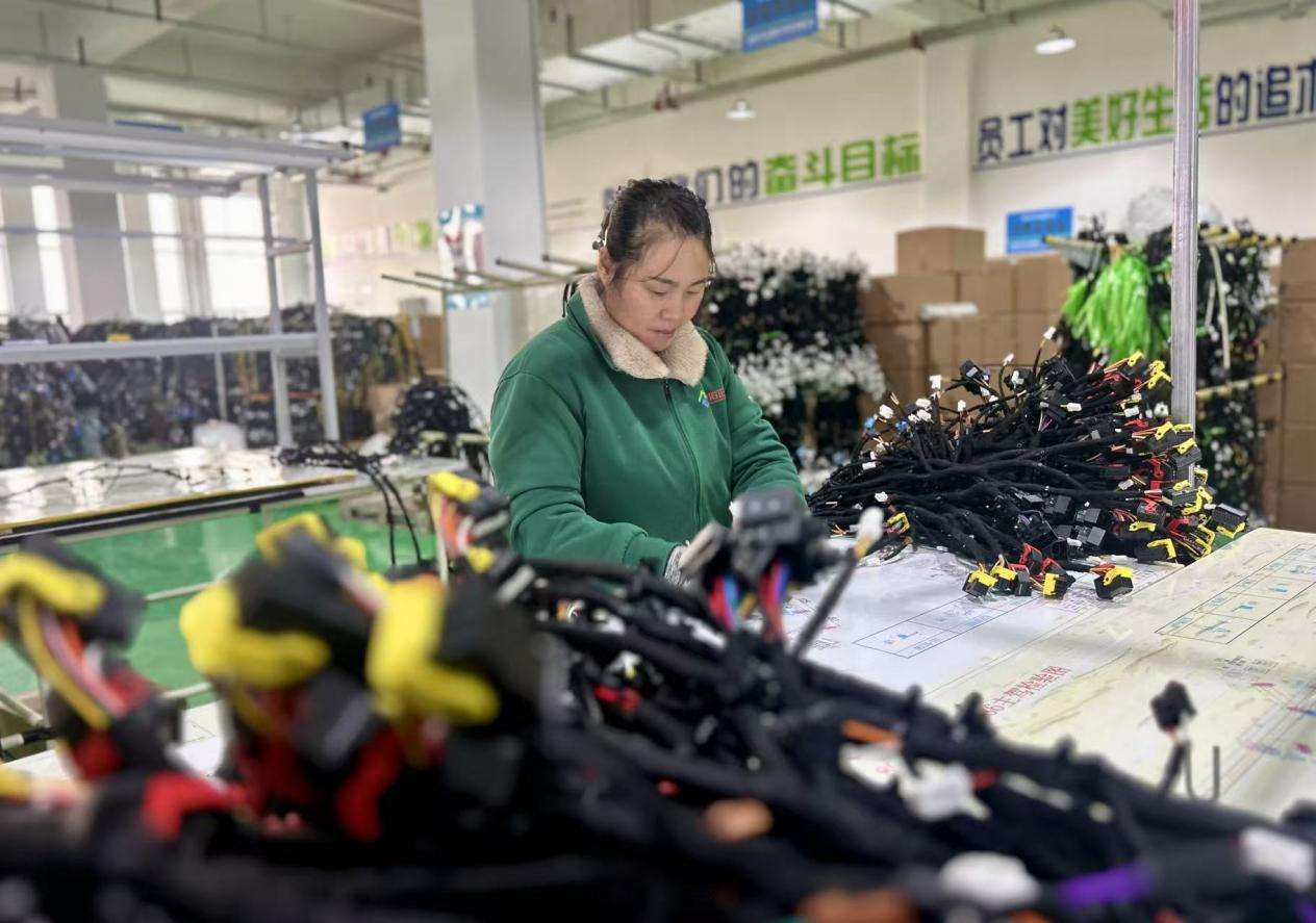 甘肃静宁：“中国苹果之乡”抢滩汽配产业新赛道