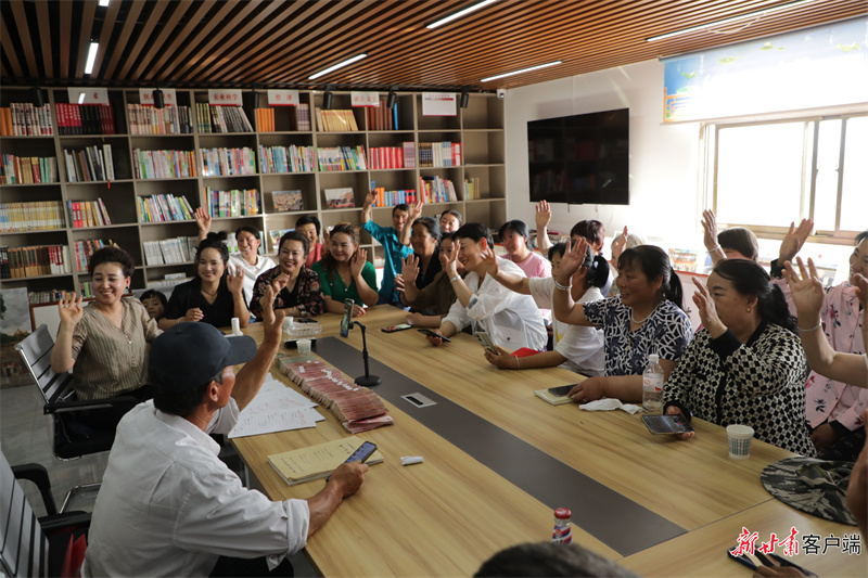 庄子峁是个好地方——西北偏僻小山村走出两位“中国好人” 庄子峁是个好地方——西北偏僻小山村走出两位“中国好人”