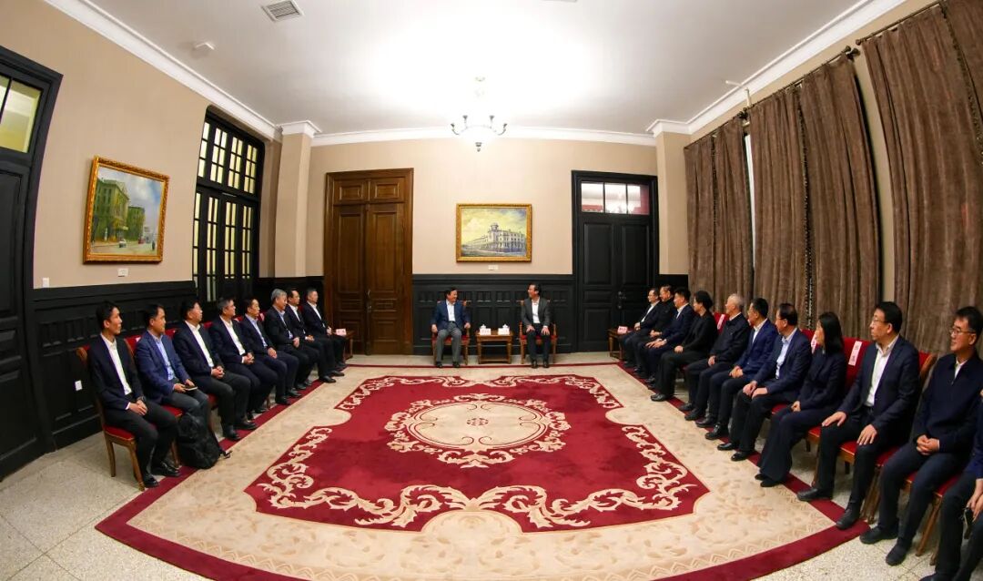 揭牌！哈工大与中国商飞共建空天学院