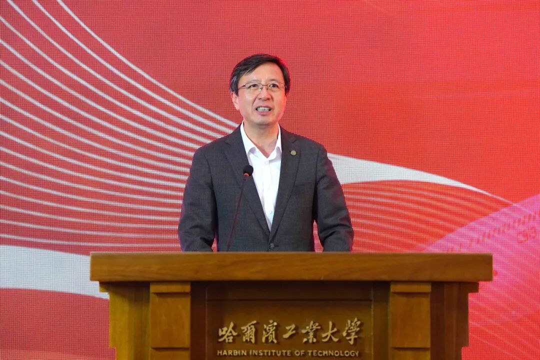 揭牌！哈工大与中国商飞共建空天学院