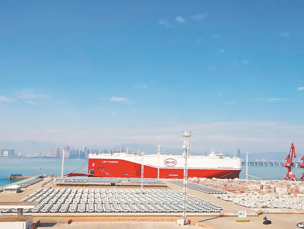 厦门海关助力国产新能源汽车高速“出海”