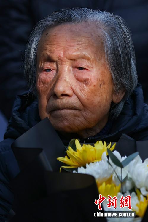 南京大屠杀死难者家庭祭告活动举行