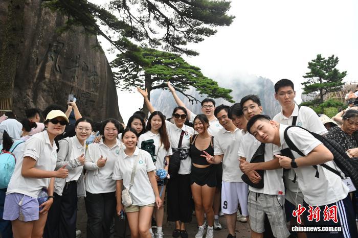 黄山西海大峡谷、天都峰进入冬季封闭维护期