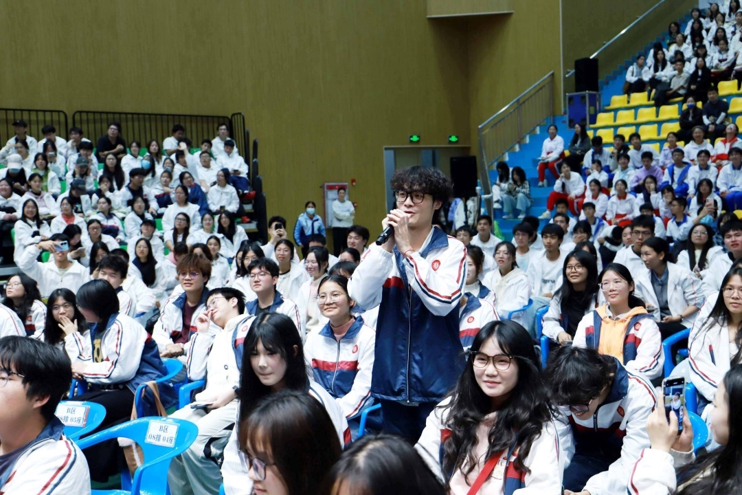 点亮凡人微光，厚植人文情怀：韶院这场“大师公开课”直抵人心