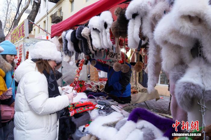 黑龙江哈尔滨:气温走低催生“暖经济”