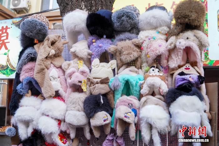 黑龙江哈尔滨:气温走低催生“暖经济”