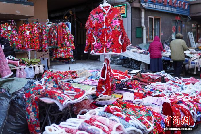 黑龙江哈尔滨:气温走低催生“暖经济”